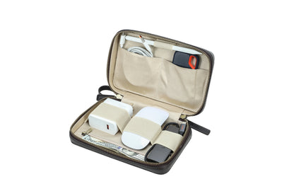 L’Essentiel - Pochette de voyage en Cuir Ombre