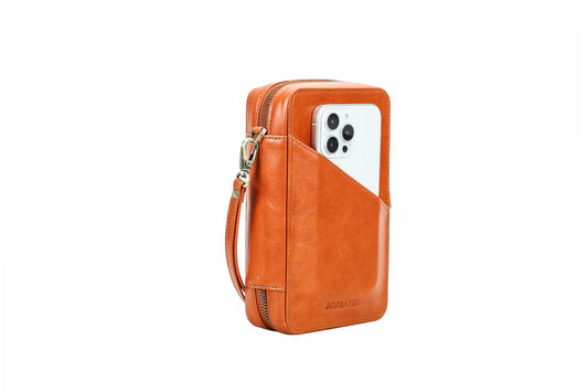 L’Essentiel - Pochette de voyage en Cuir Sienne